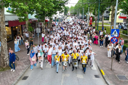 Defileom maturanata otvorena manifestacija Vogošćanski dani