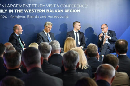 Schmidt na zasjedanju EPP-a: Prije Općih izbora ubrzati evropske integracije