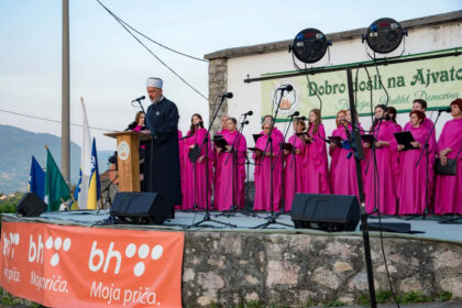 PRUSAC Sutra svečano otvorenje manifestacije '516. dani Ajvatovice'