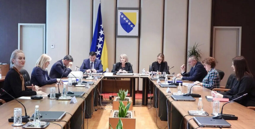 Kvar na biometrijskom sistemu otežao izdavanje viza, Ministarstvo sigurnosti predlaže hitno rješenje