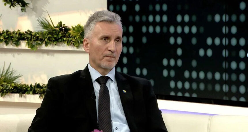 ČOVIĆ BEZ MILOSTI Kako su Ademoviću oni koji su ga doveli na funkciju napravili politički pakao
