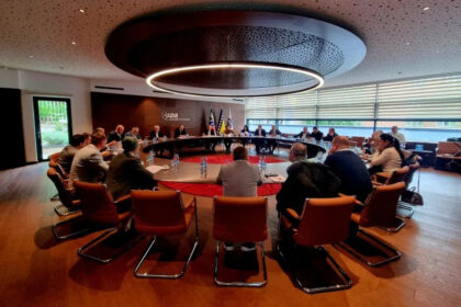 SDA: Vlast skriva veze sa sumnjivim firmama, a državu gurnula na sivu listu Moneyvala