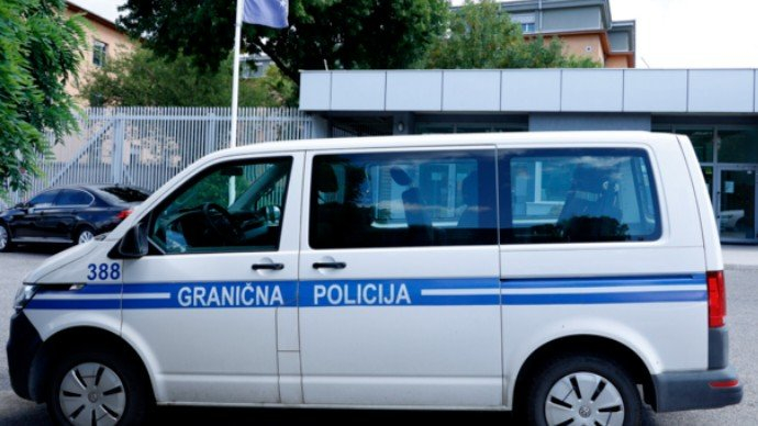Policajac GPBiH se udaljio od kuće sa službenim oružjem, pronađen mrtav