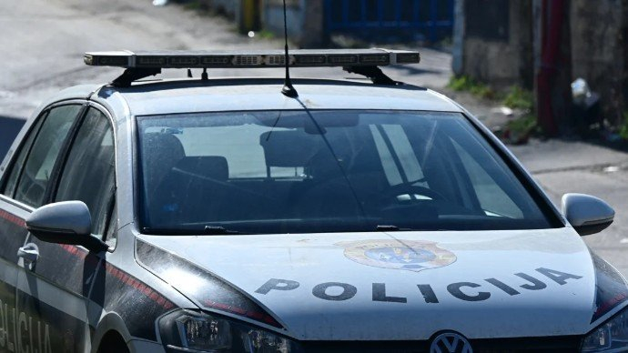 Velika potjera sarajevske policije: Muškarac pobjegao policiji u Vogošći, sustigli ga kod Bosnalijeka