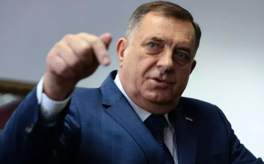 Dodik: Provjeriti imenovanje Crishocka, predviđa li Aneks 10 postojanje v.d. visokog predstavnika
