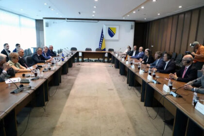 Članovi rukovodstva oba doma PS BiH razgovarali sa delegacijom Parlamenta Bavarske