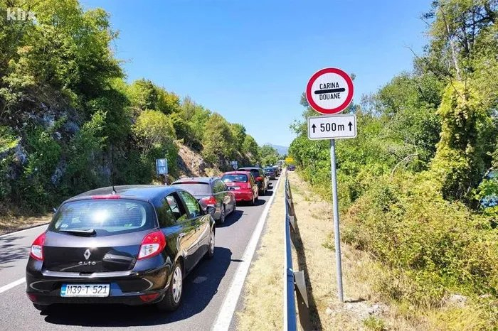 Ljeto donijelo kolaps na cestama: Radovi, zatvaranja i duge kolone na granicama