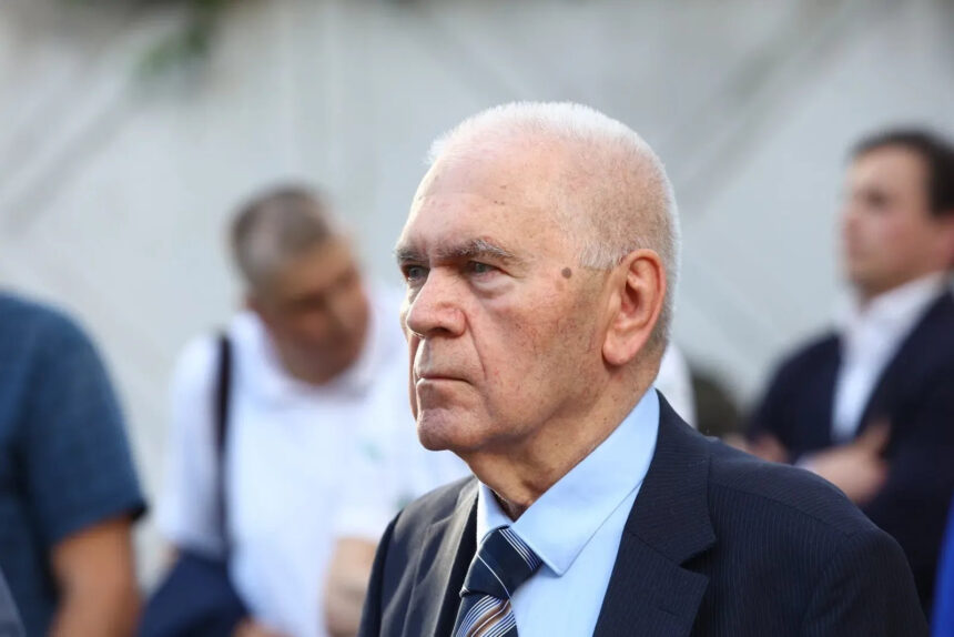 Kulenović: Prestanimo od svijeta tražiti da nas žali, prisilimo ga da nas poštuje