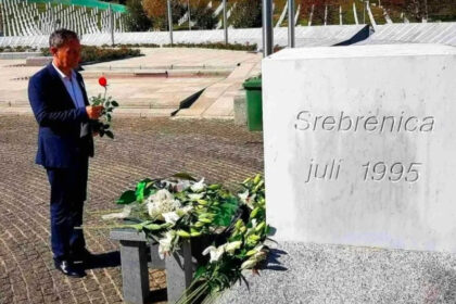 Ćirković iz Niša dobio prijetnje jer je odao počast ubijenim u srebreničkom genocidu
