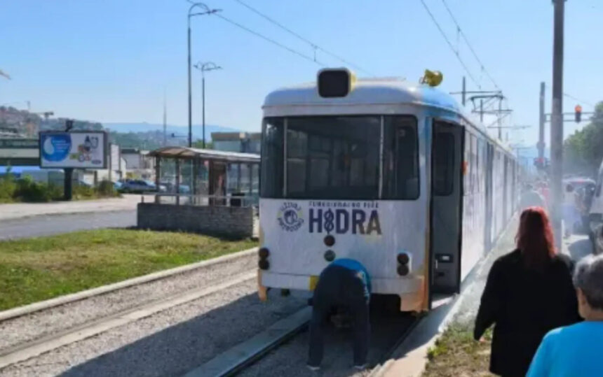 GRAS o incidentu u Nedžarićima: Do pojave dima na vozilu došlo zbog zagrijavanja ulja