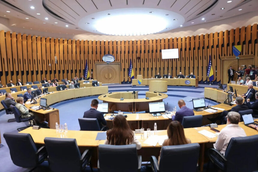 Dom naroda PS BiH u prvom čitanju usvojio Zakon o VSTV-u