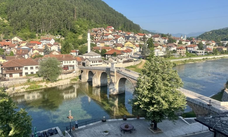 Muzički spektakl u srcu grada: Berin Buturović večeras otvara „Konjičko ljeto 2026“