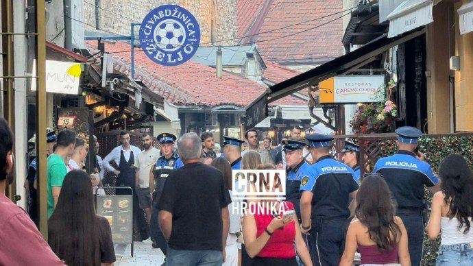 Pucnjava na Baščaršiji, ispaljeno više hitaca