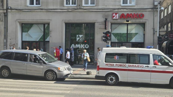 Nesreća u centru Sarajeva: Automobilom udario muškarca, zadobio povredu noge