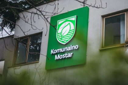 Sindikat stao uz 18 otpuštenih radnika JP Komunalno Mostar: “Otkazi su neopravdani, tražimo hitno preispitivanje odluke”