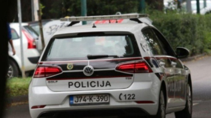 Odjel za droge "ulovio" sarajevskog dilera, zaplijenjeni spid i marihuana