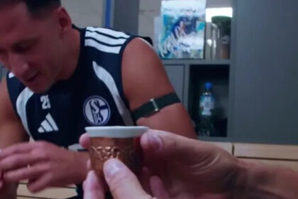 Bosanski humor u klubu: Katić napravio kahvu dočekušu Džeki, Schalke 04 poručio 'neće on nigdje'
