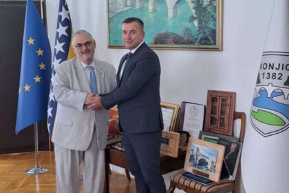 Louis Crishock posjetio Konjic, sastao se s gradonačelnikom Osmanom Ćatićem