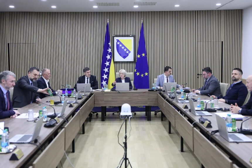 Vijeće ministara BiH vratilo pravilnike Komisiji za sukob interesa, sporno im imenovanje prvog predsjedavajućeg Dejana Ružića!?