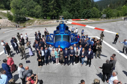 ISTEKAO ROK Helikopter MUP KS još uvijek u Pragu, hoće li poletjeti u predizbornoj kampanji