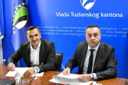 Jednokratna pomoć: 39.043 penzionera će od Vlade TK dobiti po 100 KM