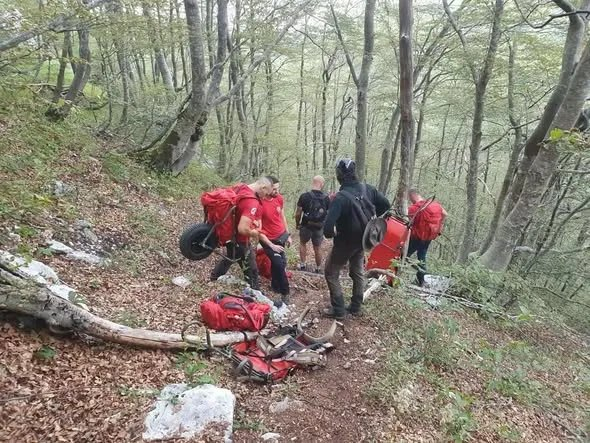 Razmaženi balavci alarmirali GSS u Livnu nadajući se u vožnju helikopterom, kući su morali pješke