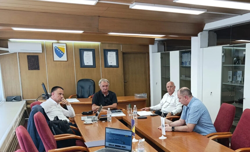 Ministar Lakić zatražio da rukovodstvo Termoelektrane Tuzla podnese ostavku