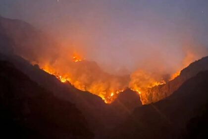 Mostar: Veliki požar na području Drežnice, zatražena pomoć helikoptera OSBiH