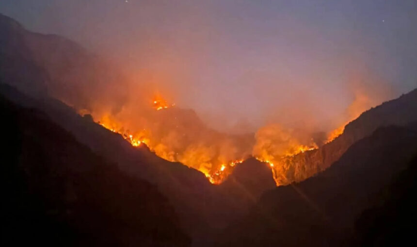 Mostar: Veliki požar na području Drežnice, zatražena pomoć helikoptera OSBiH