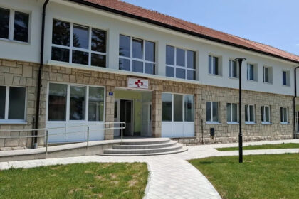 Doktorica u Domu zdravlja Tomislavgrad veličala zločinca Mladića pa dobila otkaz