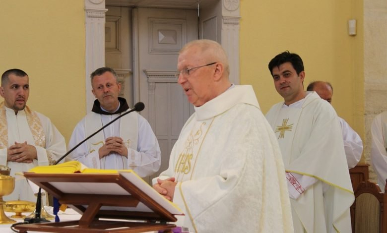 U župi sv. Ivana Krstitelja u Konjicu svečano proslavljena Zlatna misa fra Slavka Antunovića