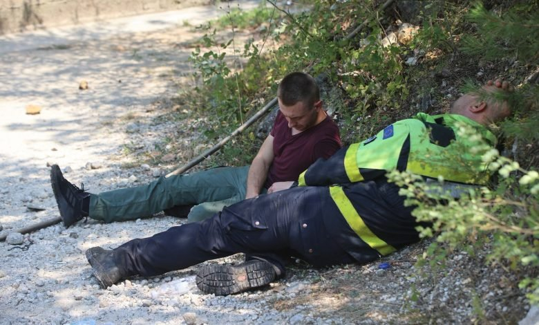 Iscrpljeni, ali ne odustaju: Konjički vatrogasci nakon višednevne borbe uzeli kratki predah