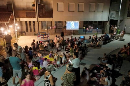 Kino pod zvijezdama u Konjicu: Potez koji spaja komšiluk i vraća najljepše uspomene