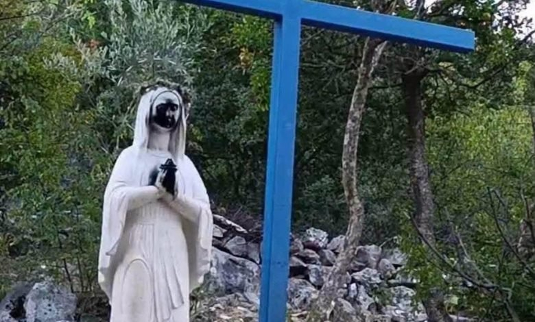 IZ KAMENA VATRA SIJEVA: Katolibani žele izazvati rat u Hercegovini