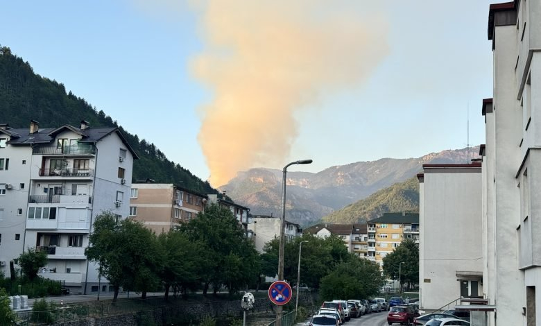 POŽAR KOD KONJICA SE ŠIRI: Vatra krenula prema Brđanima, postoji opasnost od prodora prema Hadžićima