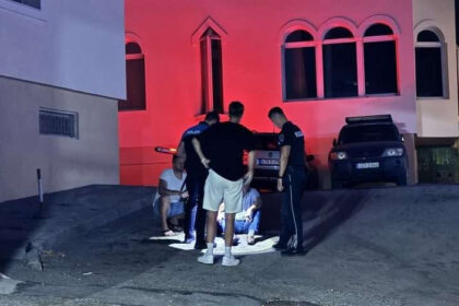KONJIC: Muškarac pronađen kako leži na podu, reagovali policija i Hitna pomoć