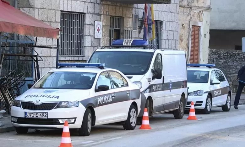 Fizički napali policajce u Hercegovini, psovali im “balijsku i četničku majku”, Tužilaštvo nije zatražilo pritvor