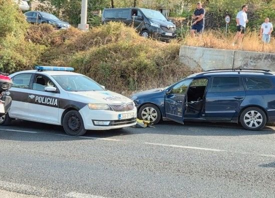 Detalji stravične nesreće: Muškarac pretrčavao ulicu, žena ga “pokosila” Passatom