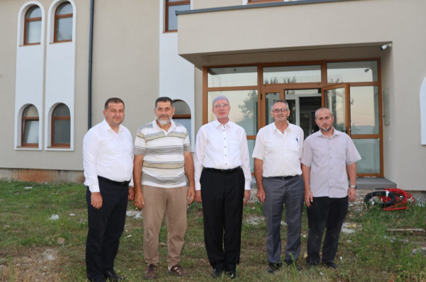 Zvornik: Muftija Fazlović obišao gradilište džamije u Glumini