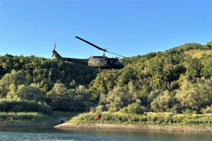 OS BiH ne posustaju: Helikopteri i danas gase požare, pomoć stiže i na zemlju