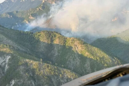 Ponovo buknuo požar kod Konjica: Vatra se širi prema selu
