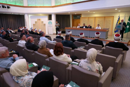 Sjednica Sabora: Tri kandidata za reisa izlažu svoje programe, izbor novog poglavara Islamske zajednice u BiH 10. oktobra