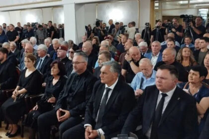 Funkcioneri Rs-a na komemoraciji ratnom zločincu