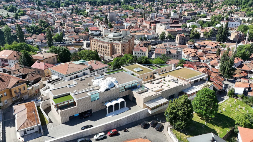 IZ u BiH o veličanju zločinca Mladića: Srpskom narodu nameće se kolektivna odgovornost, a Srbija priznaje učešće u agresiji