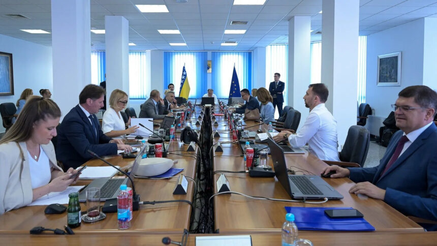 Vlada FBiH: Podrška za Sportske igre mladih, skijaše i Udruženje Zlatni život