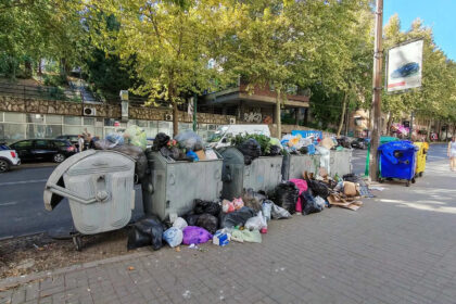 KAD U TROJE POSTANE TIJESNO SDP BiH sad kritikuje Našu stranku i NIP, a zajedno od Sarajeva prave favelu