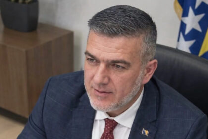 Samir Baćevac smijenjen s funkcije potpredsjednika bijeljinske Skupštine zbog objave o zločincu Mladiću
