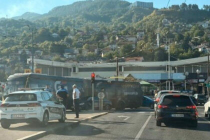 Nesreća na Skenderiji izazvala kolaps u saobraćaju