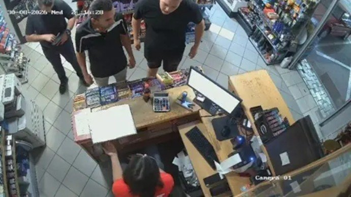 Nasilnik tukao radnicu na benzinskoj pumpi, svi stajali i gledali