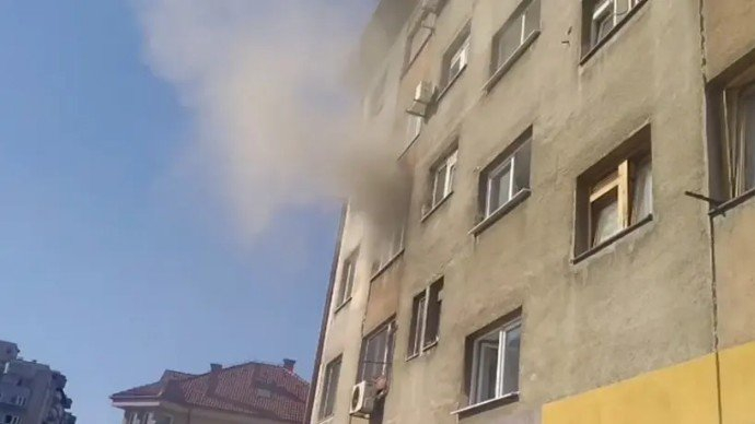 Požar u zgradi u tuzlanskom naselju Tušanj